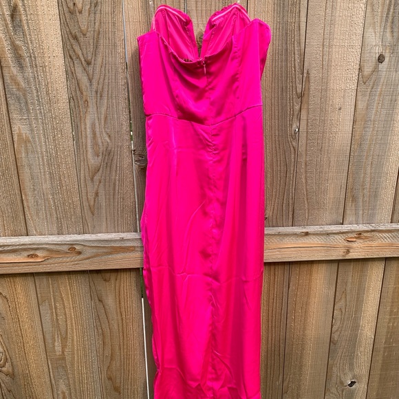 Boutique hot pink strapless dress. Size small - Picture 2 of 8